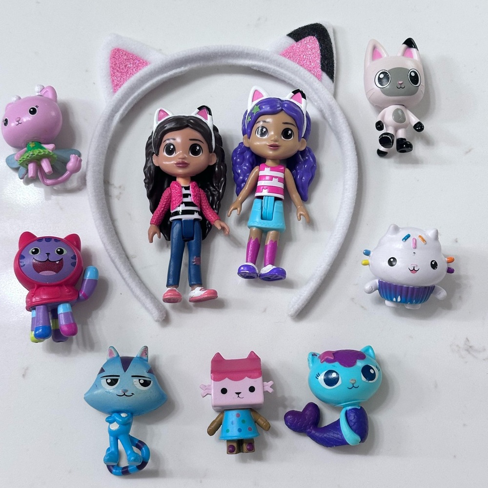Gabby Cats Toy Set with Headband and Figures